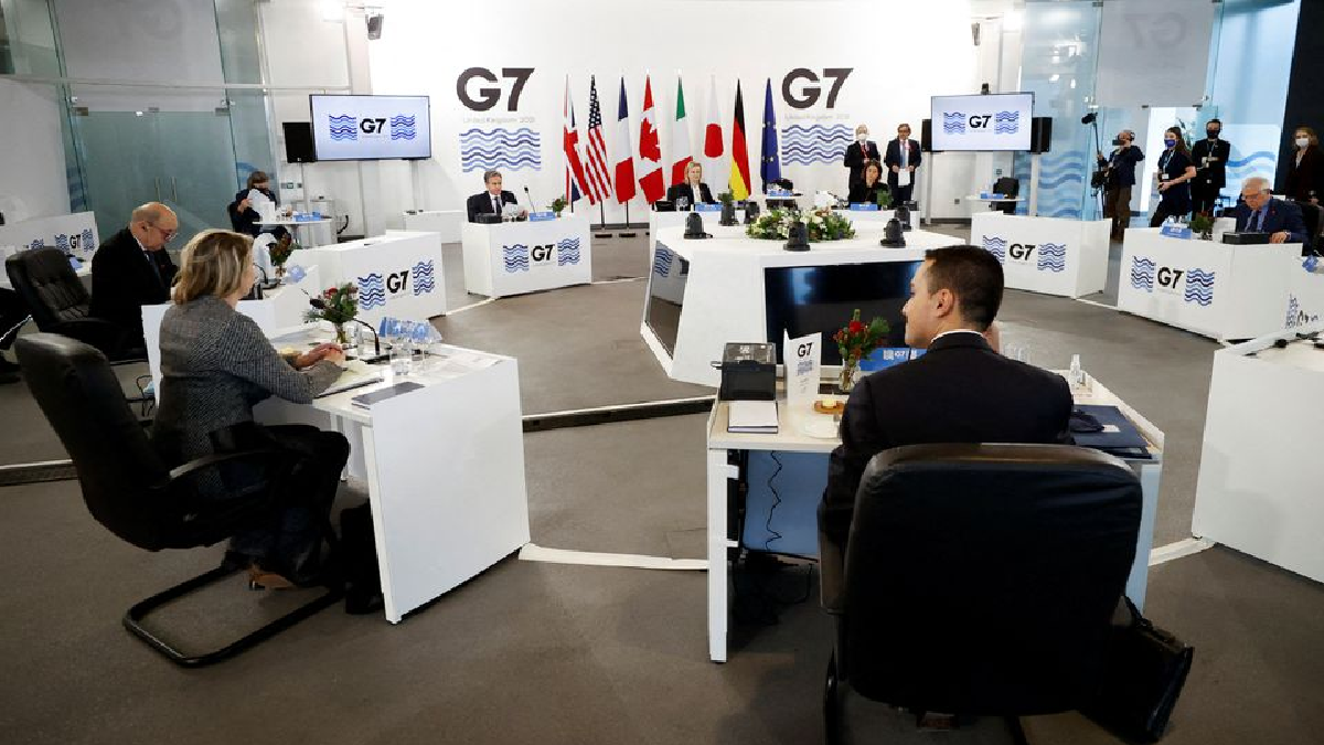 Страны G7 заявили о готовности ввести санкции против РФ